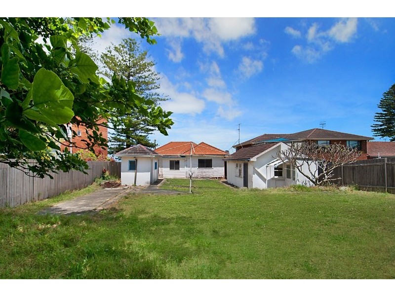 131  The Esplanade, Umina Beach NSW 2257