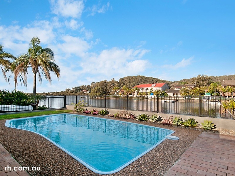 23 Nautilus Crescent, St Huberts Island NSW 2257