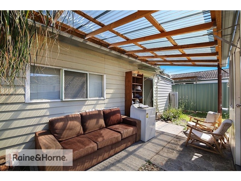 38 Pacific Avenue, Ettalong Beach NSW 2257