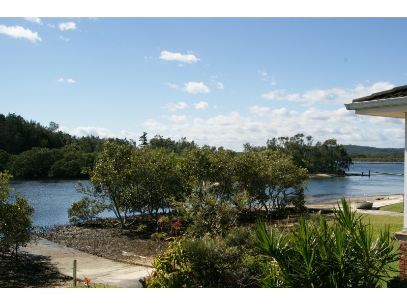3 Beachfront Parade, St Huberts Island NSW 2257