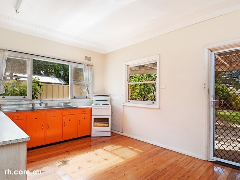 18 Lurline Street, Ettalong Beach NSW 2257