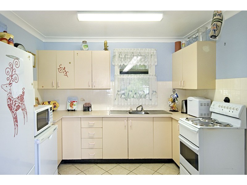 13 Macleay Avenue, Woy Woy NSW 2256