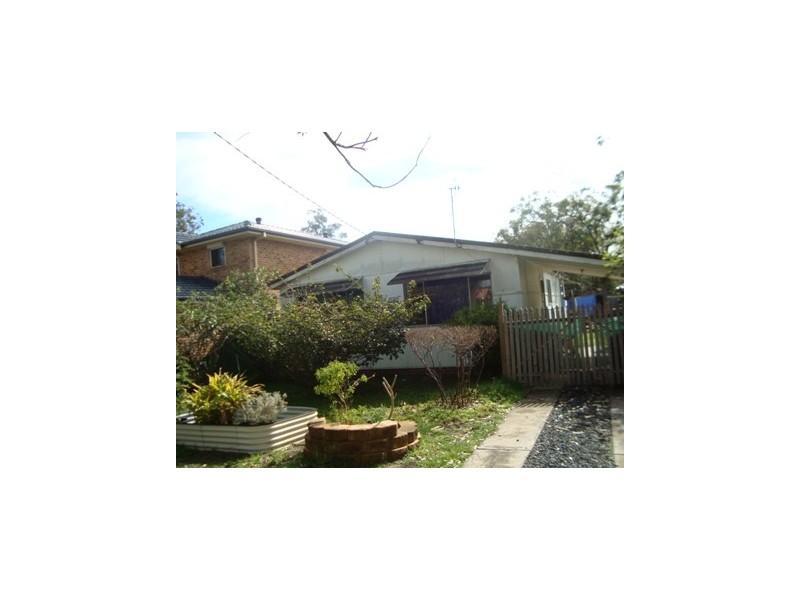 77 Hobart Avenue, Umina Beach NSW 2257