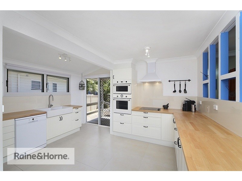 17 Karloo Road, Umina Beach NSW 2257
