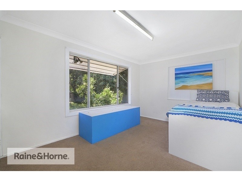 17 Karloo Road, Umina Beach NSW 2257