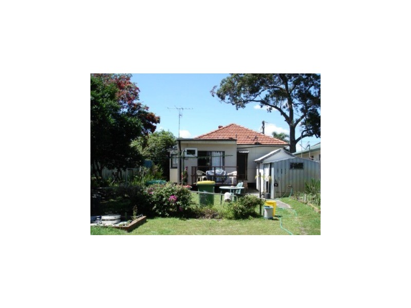 19 Myall Street, Ettalong Beach NSW 2257