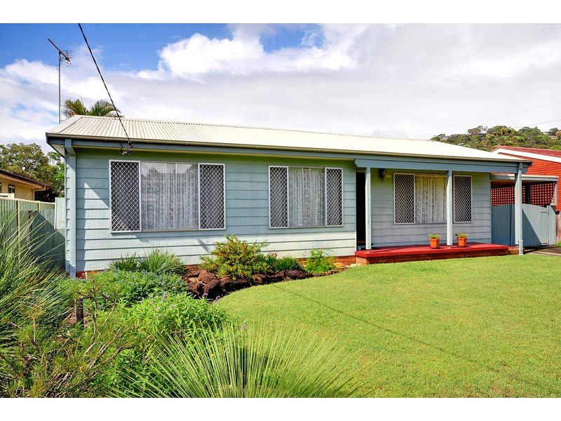 100 Priestman Avenue, Umina Beach NSW 2257