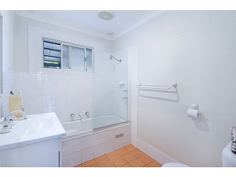 12 Wentworth Avenue, Woy Woy NSW 2256