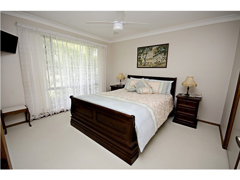 4 Nautilus Crescent, St Huberts Island NSW 2257
