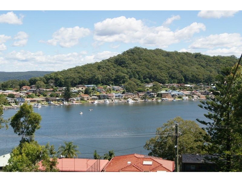 75 Daley Avenue, Daleys Point NSW 2257