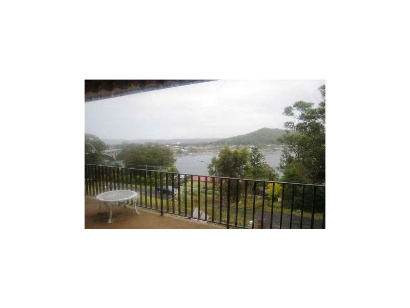 75 Daley Avenue, Daleys Point NSW 2257
