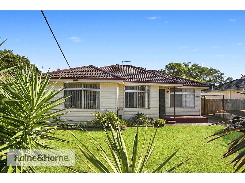 55 Lone Pine Ave, Umina Beach NSW 2257