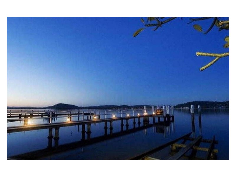 376 Orange Grove Road, Blackwall NSW 2256