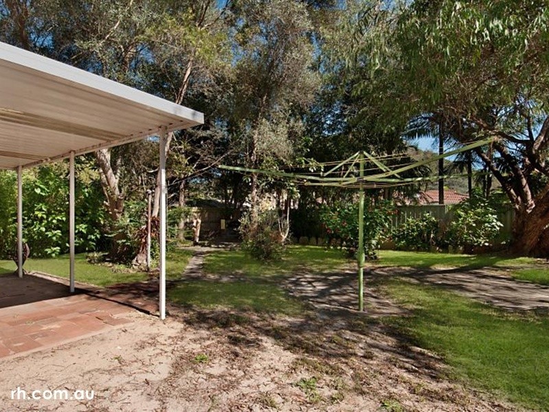 11 Connex Road, Umina Beach NSW 2257