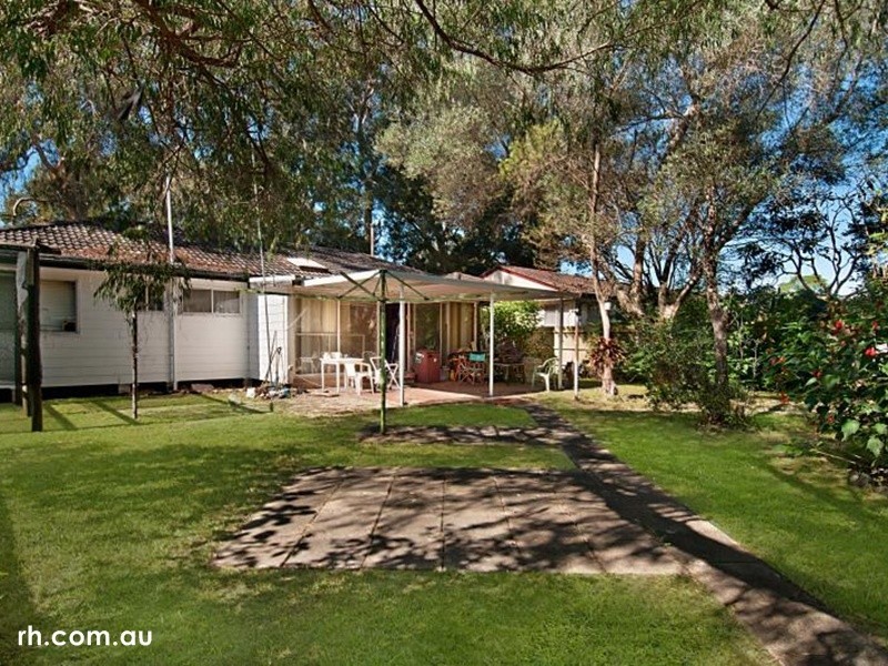 11 Connex Road, Umina Beach NSW 2257