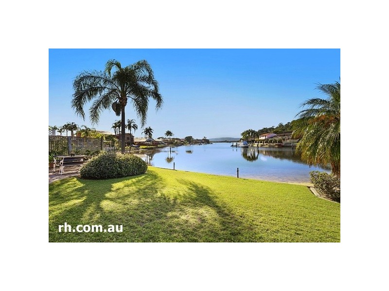 41 Helmsman Boulevard, St Huberts Island NSW 2257