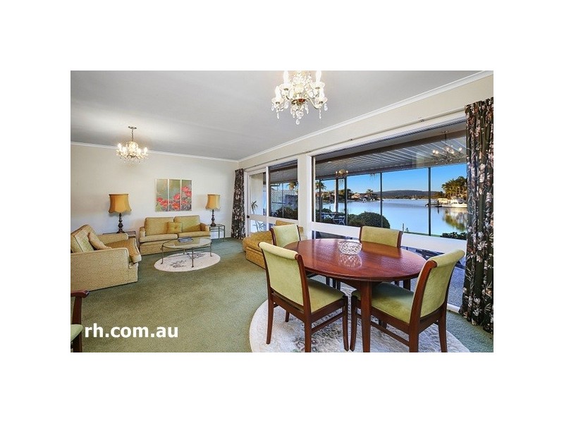 41 Helmsman Boulevard, St Huberts Island NSW 2257