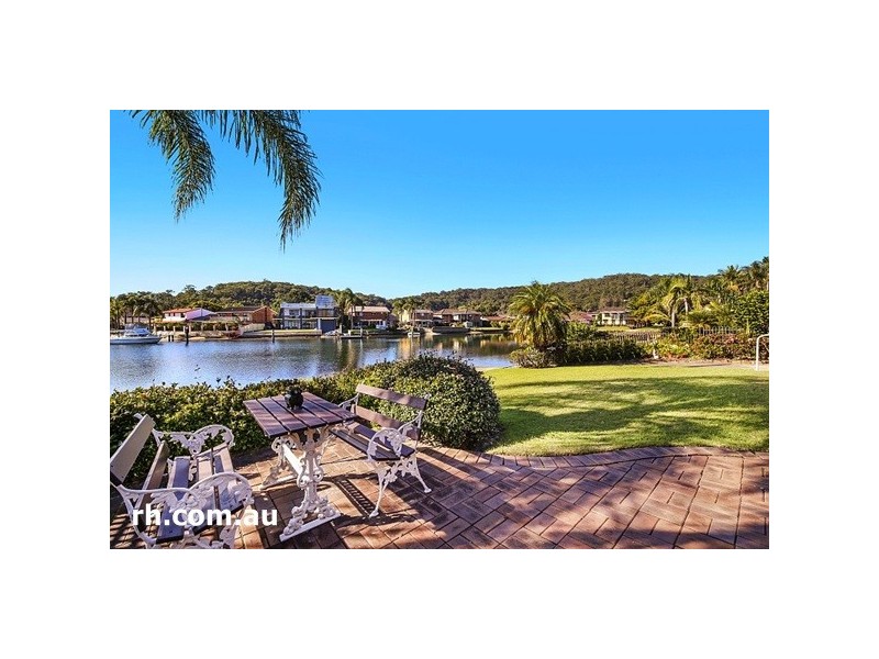 41 Helmsman Boulevard, St Huberts Island NSW 2257