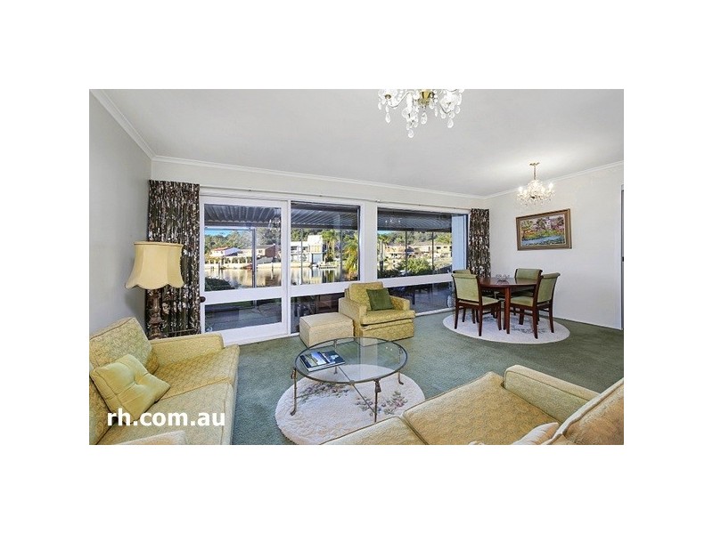 41 Helmsman Boulevard, St Huberts Island NSW 2257