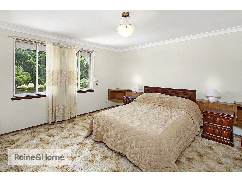 4 Attunga Close, St Huberts Island NSW 2257