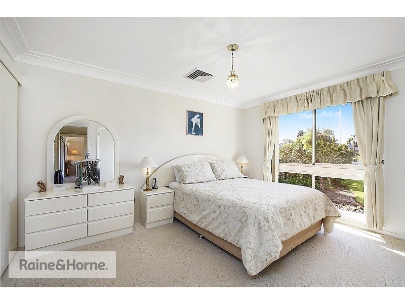 28 Attunga Close, St Huberts Island NSW 2257