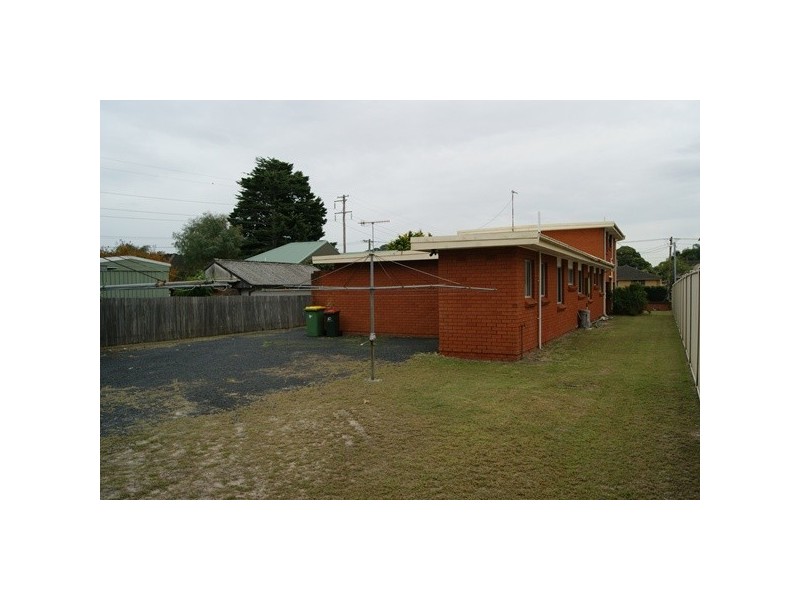 24 Waratah Avenue, Woy Woy NSW 2256