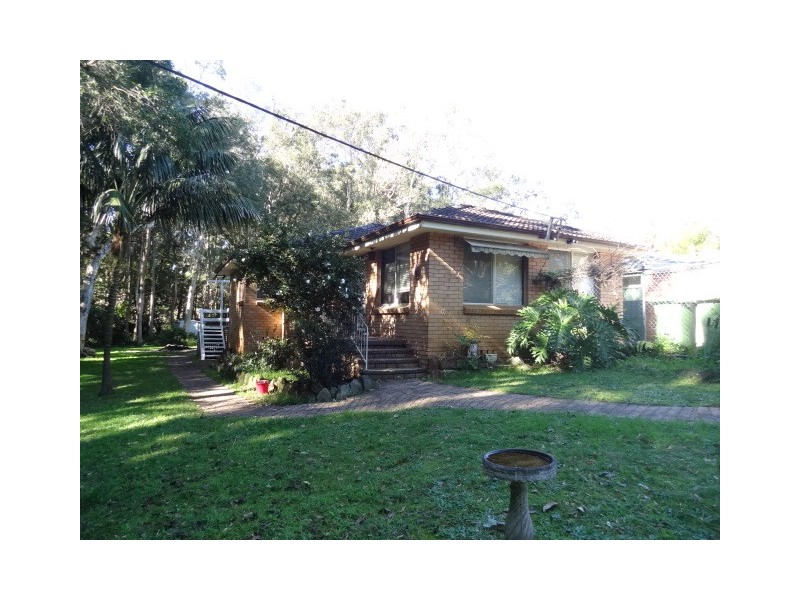 12 Albany Square, Umina Beach NSW 2257