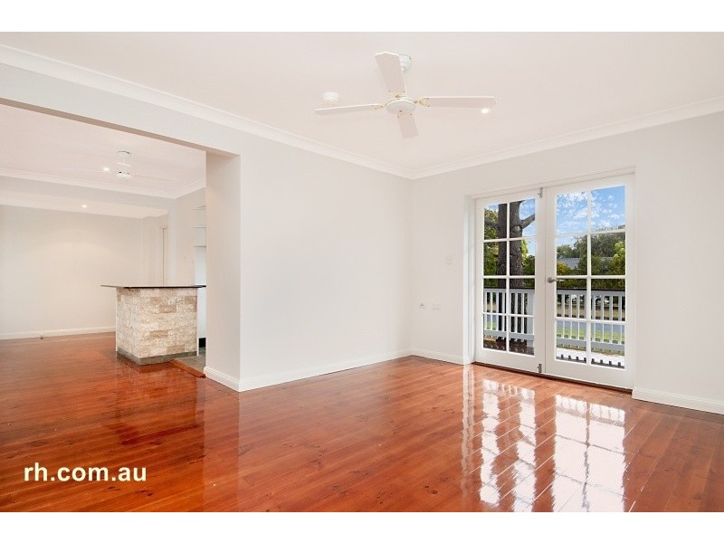 6 Grafton Avenue, Woy Woy NSW 2256