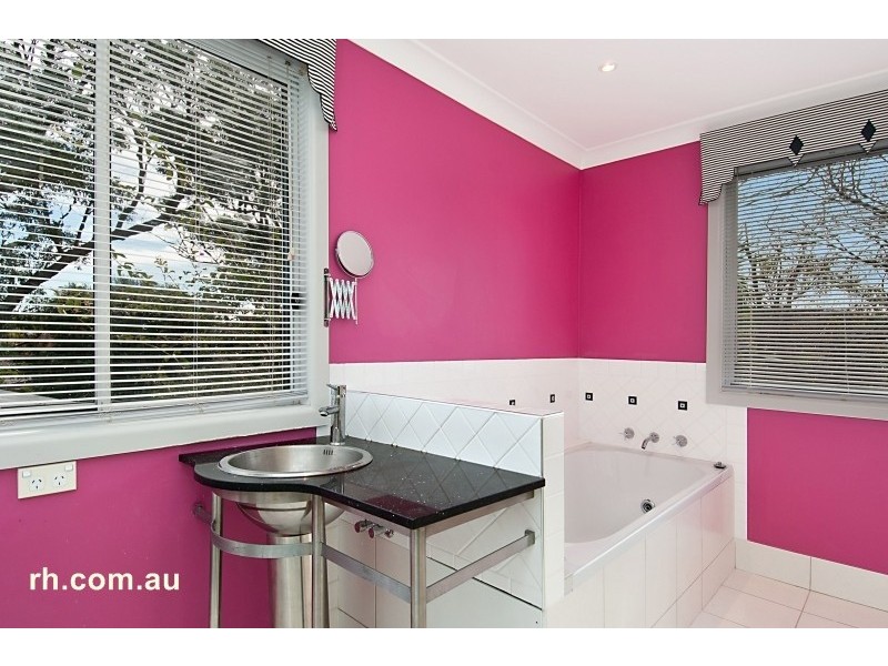 131 Broken Bay Road, Ettalong Beach NSW 2257