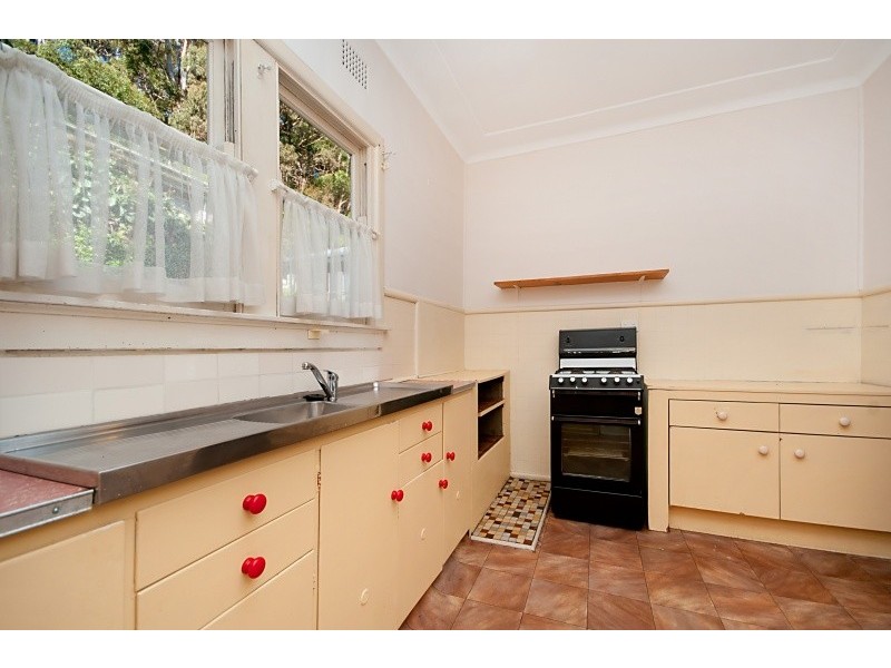 27a Daley Avenue, Daleys Point NSW 2257