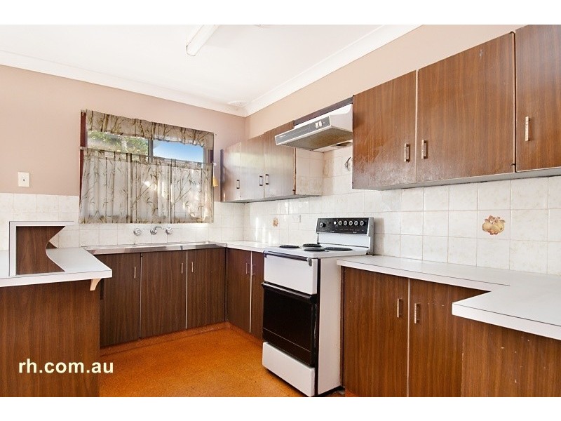 124 Bourke Road, Umina Beach NSW 2257