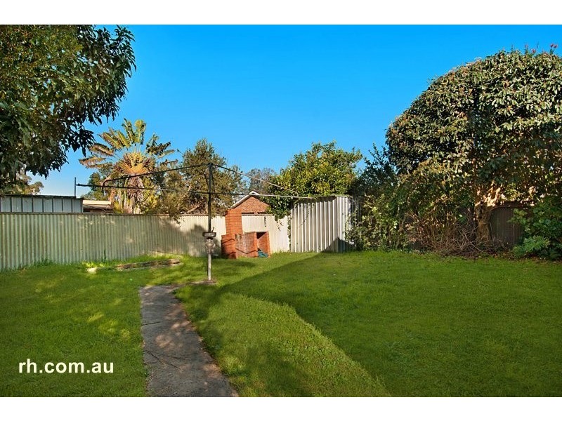 124 Bourke Road, Umina Beach NSW 2257