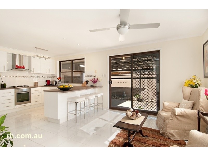 18 Bogan Road, Booker Bay NSW 2257