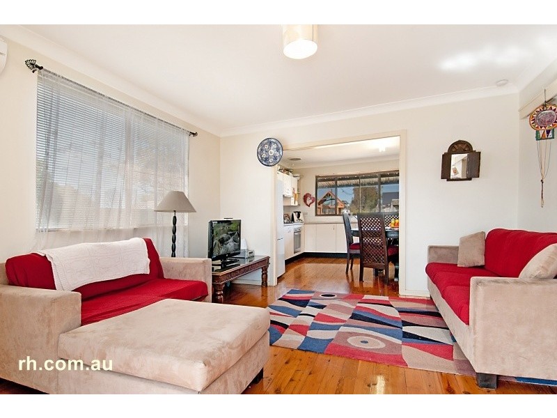 10 Wellington Street, Umina Beach NSW 2257