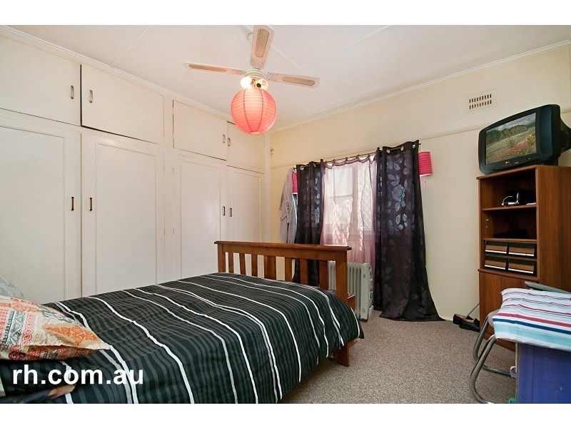 29 Barrenjoey Road, Ettalong Beach NSW 2257