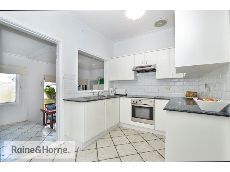24 Pozieres Avenue, Umina Beach NSW 2257