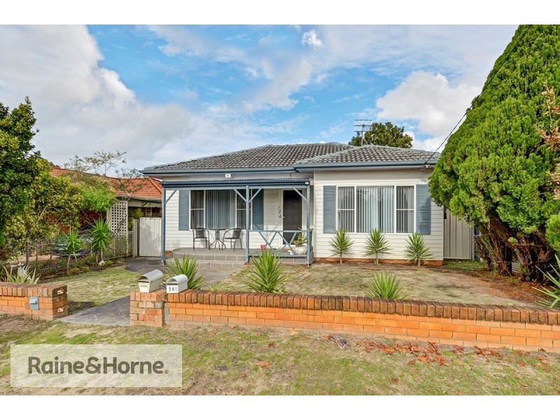 24 Pozieres Avenue, Umina Beach NSW 2257