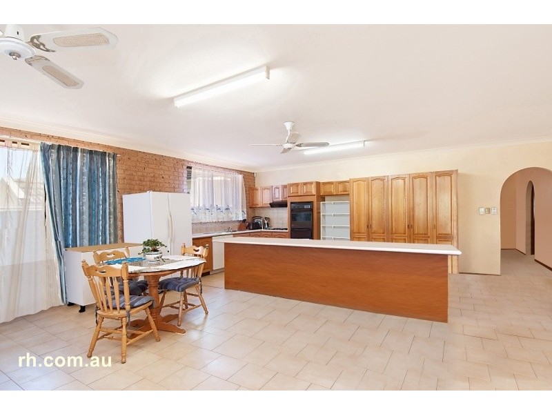 18 Ridge Street, Ettalong Beach NSW 2257