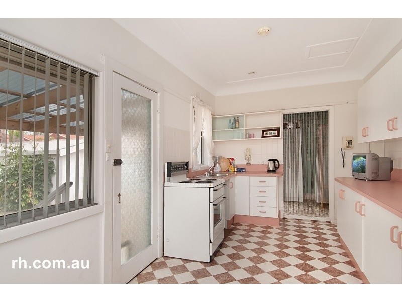 70 The Esplanade, Ettalong Beach NSW 2257