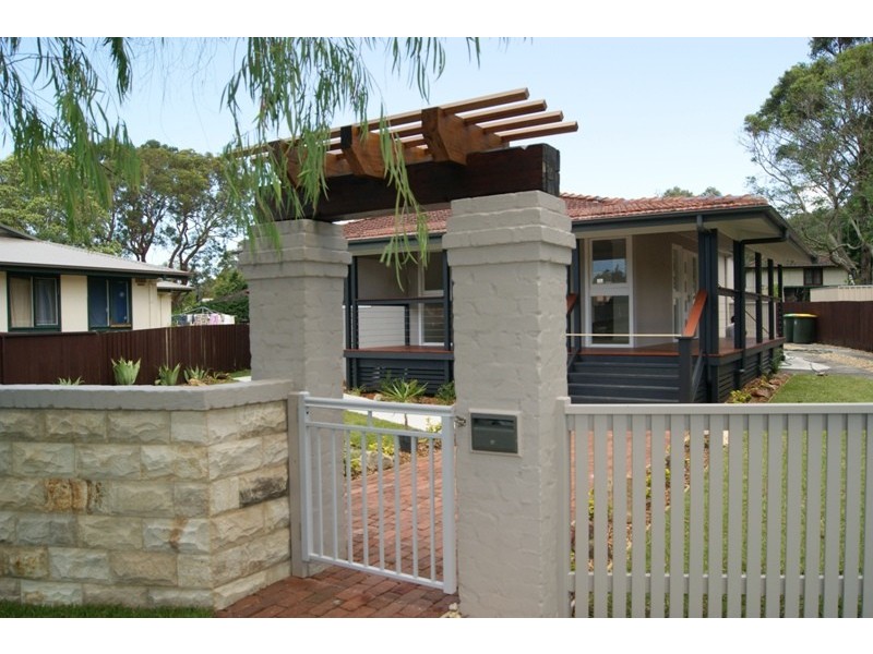 7 Macleay Avenue, Woy Woy NSW 2256