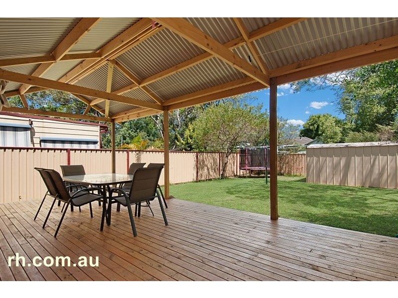 22 Paul Street, Umina Beach NSW 2257