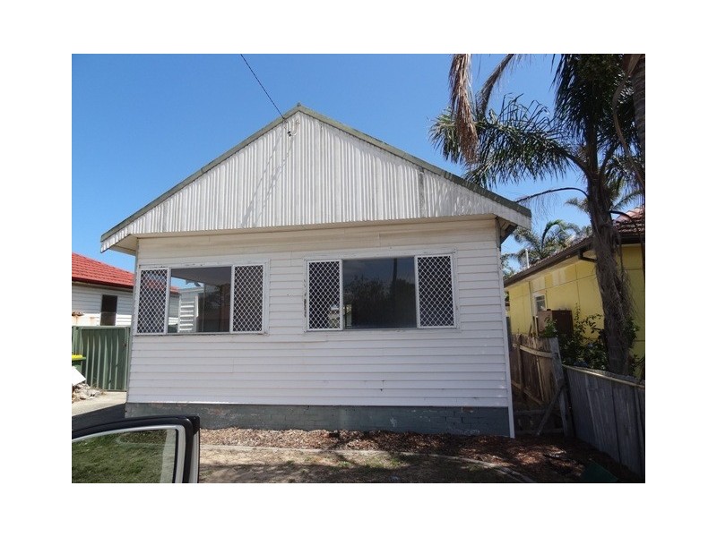 10 HECTOR STREET, Umina NSW 2257