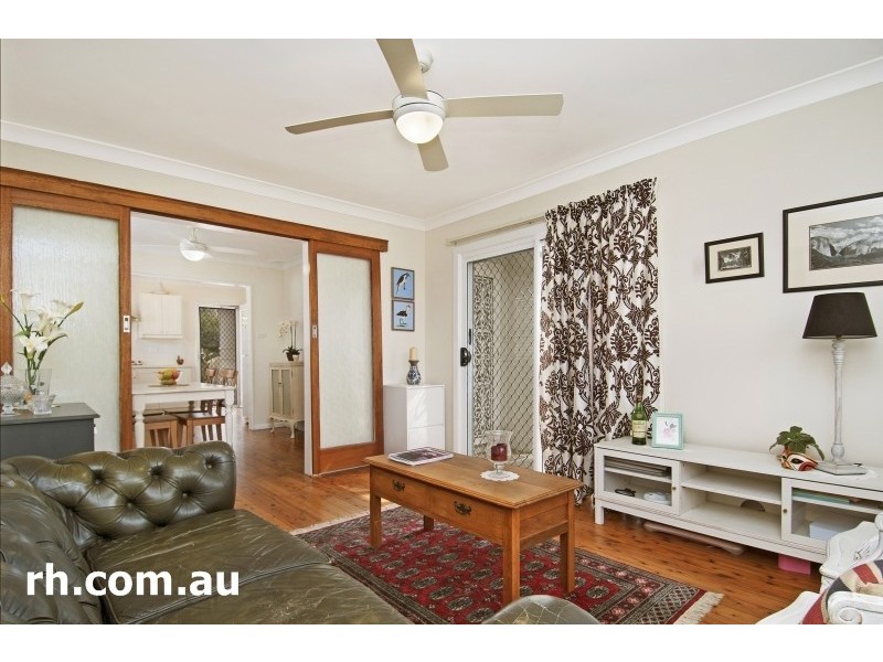 9 Collareen Street, Ettalong Beach NSW 2257