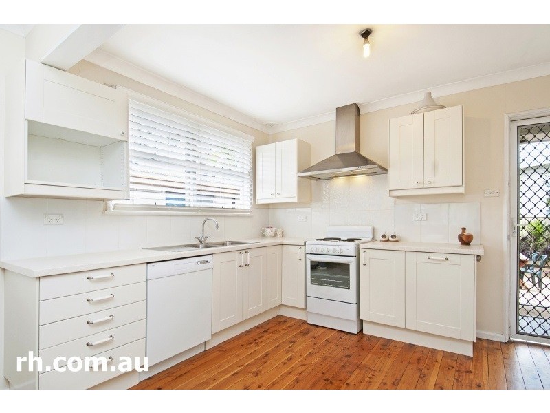 9 Collareen Street, Ettalong Beach NSW 2257