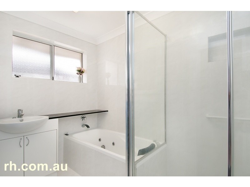 24 Nautilus Crescent, St Huberts Island NSW 2257