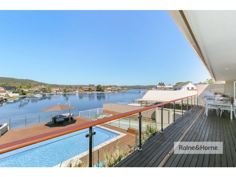 50 Helmsman Boulevard, St Huberts Island NSW 2257