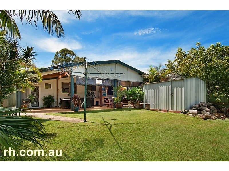 20 Lakeview Parade, Umina Beach NSW 2257