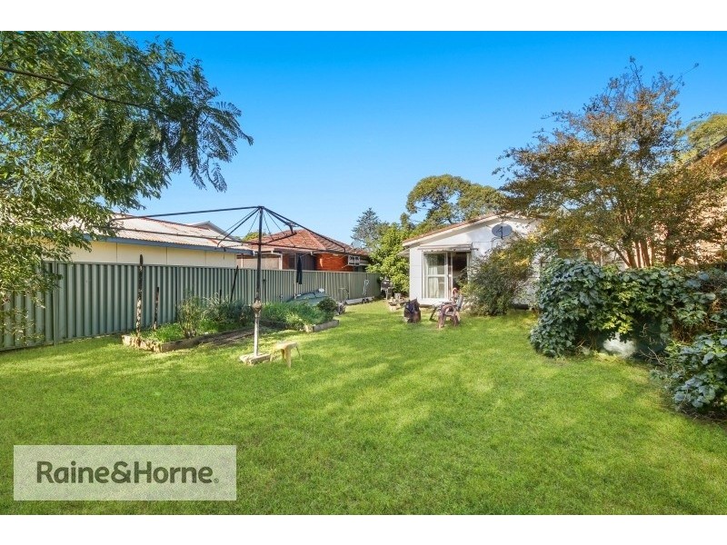 77 Hobart Avenue, Umina Beach NSW 2257