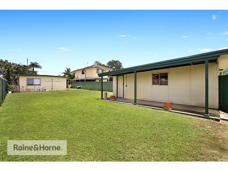 97 Mackenzie Avenue, Woy Woy NSW 2256