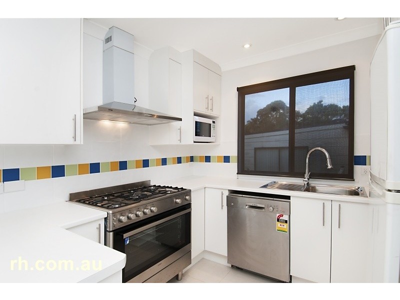 4 Collareen Street, Ettalong Beach NSW 2257